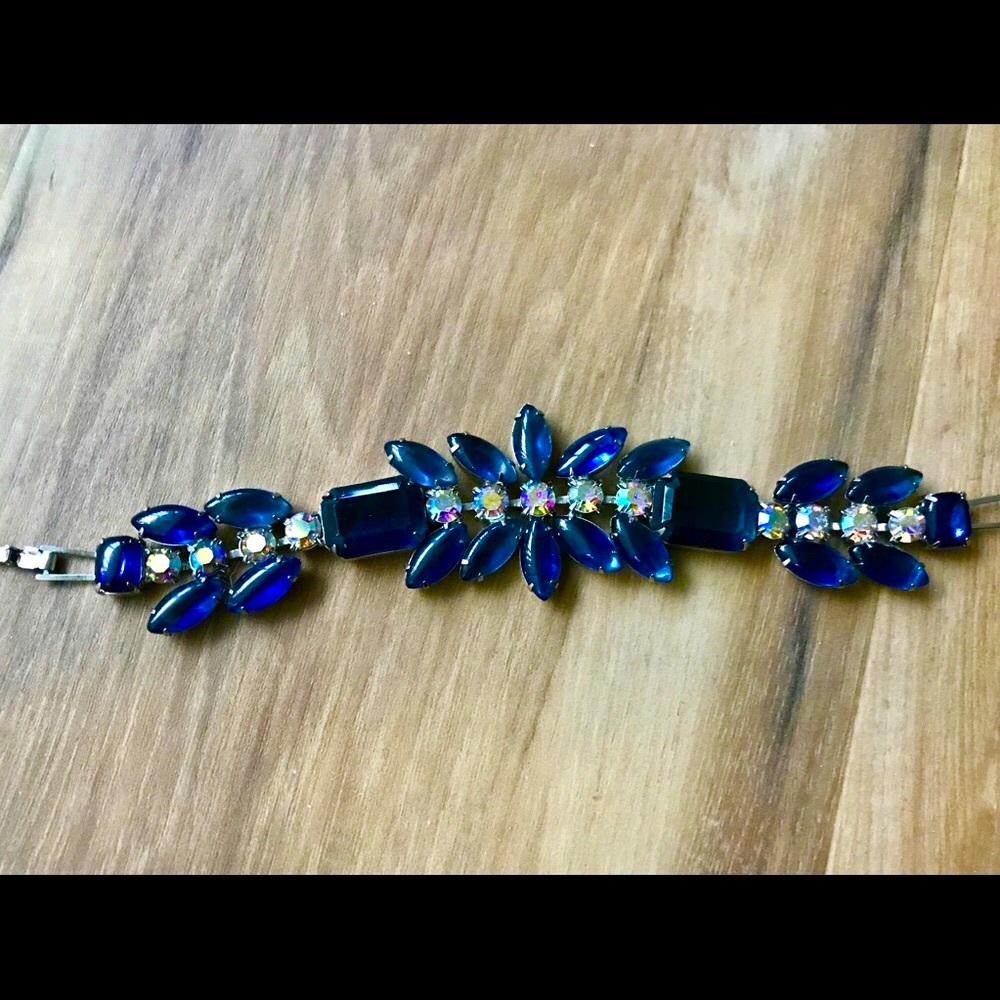 Vintage 60s crystal blue bracelet